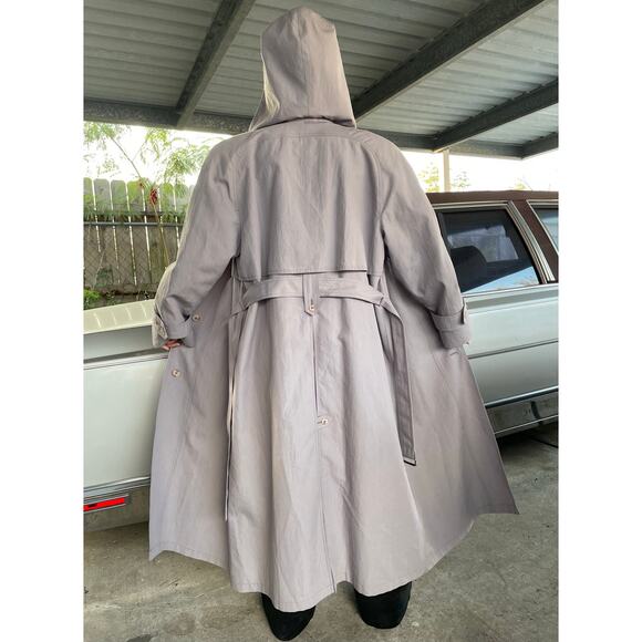 🔥Vintage London Fog USA ACTWU Classic Hooded Belted Trench Coat Floral Lined 10 - Picture 3 of 15